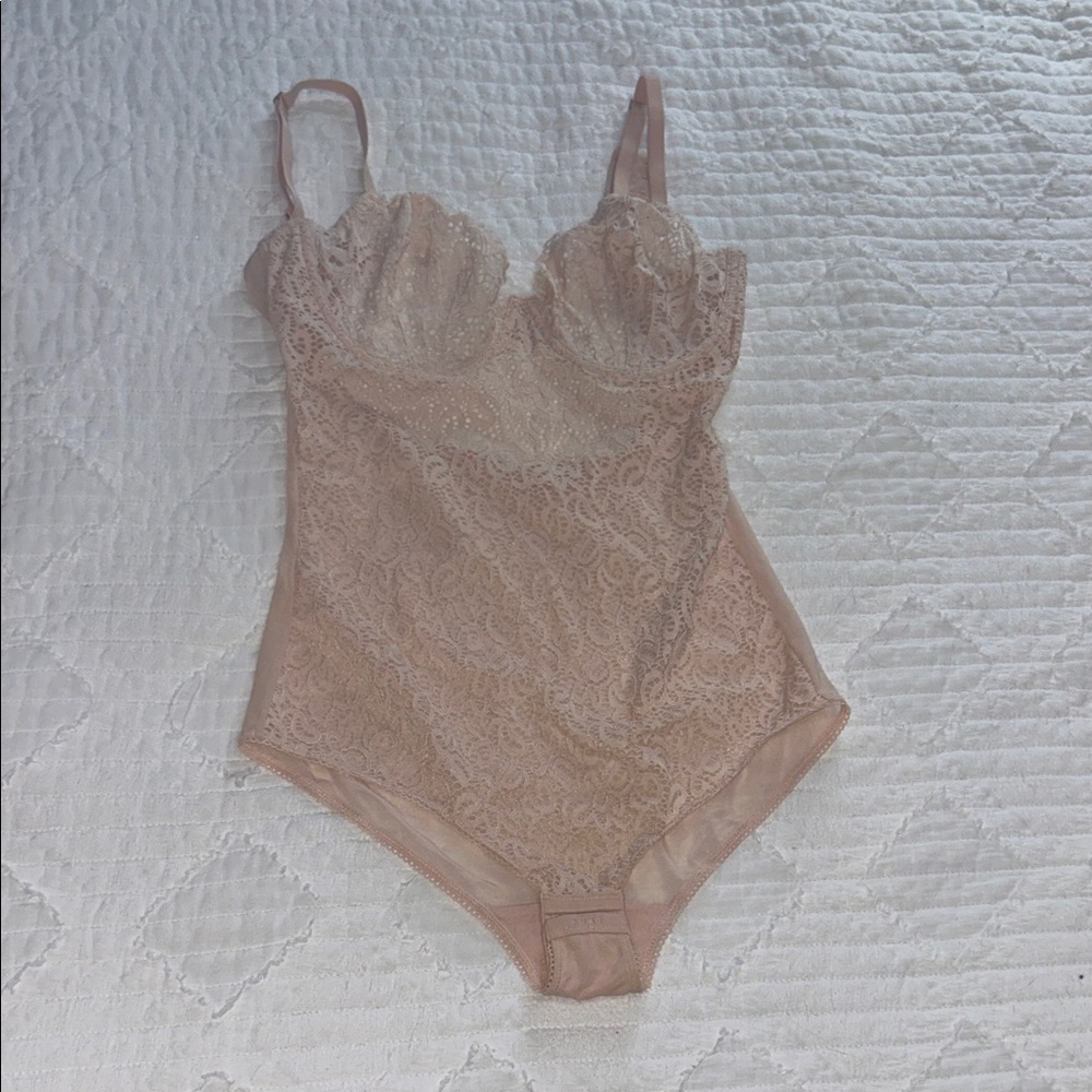 DKNY Lace Bodysuit in Nude XL